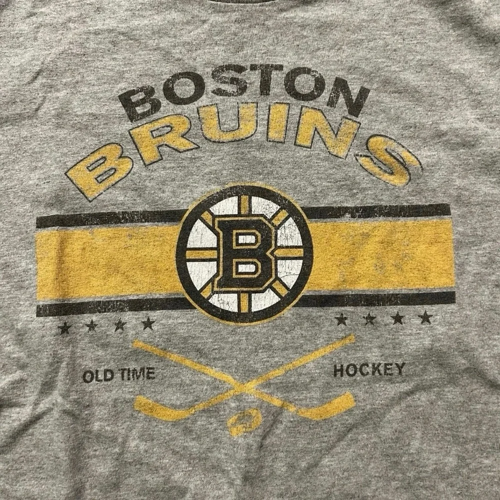 Kids Youth Boston Bruins Grey Crew Neck Short Sleeve T Shirt Size Medium - Picture 2 of 3